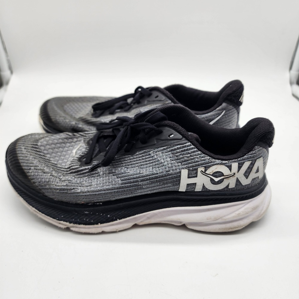 Hoka One One Clifton 9 Running Shoes Youth 4.5 Black White Cushioned